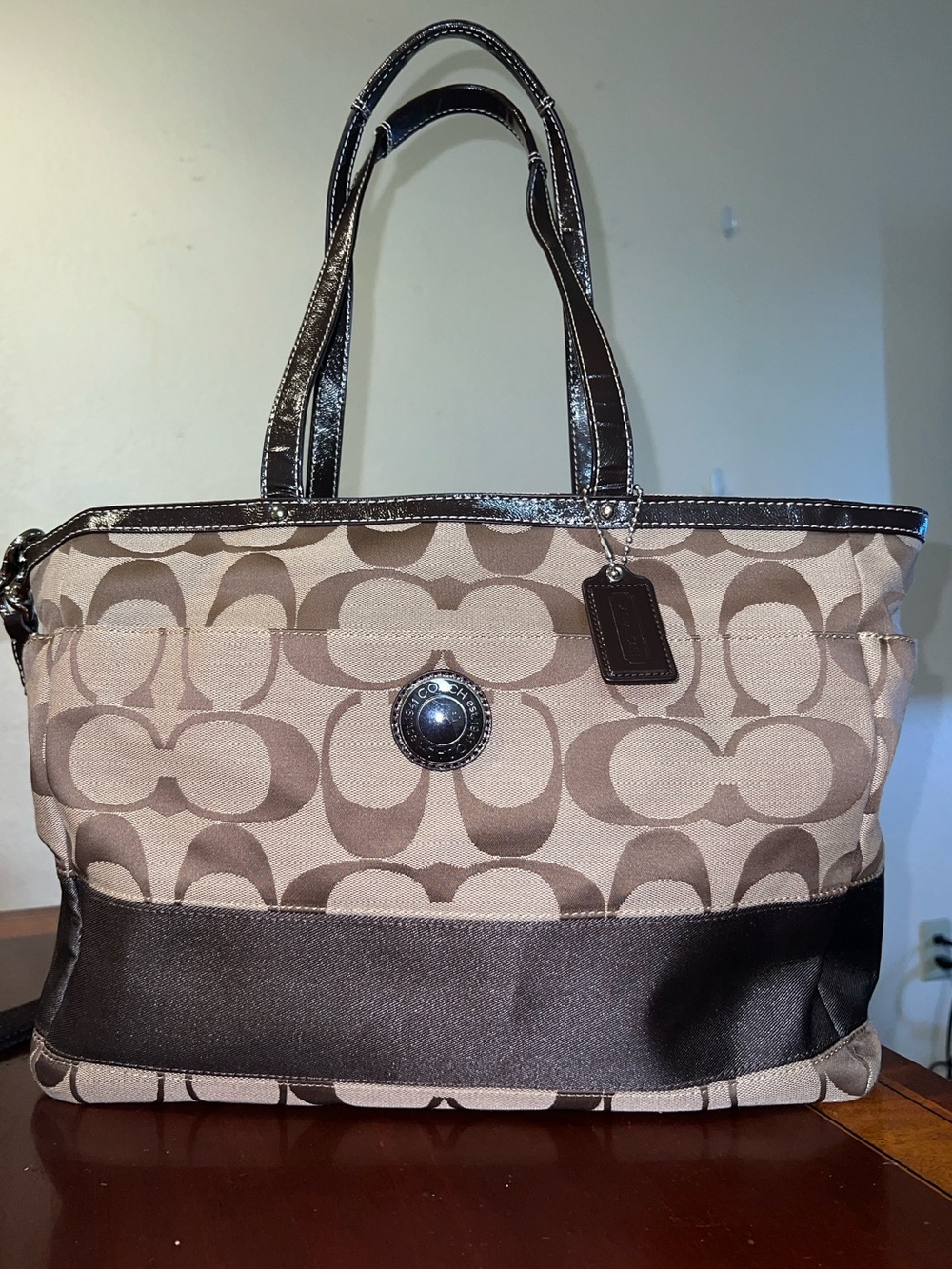 NEW Coach Signature Stripe Multifunction Tote / Diaper Bag F19202 – Brown